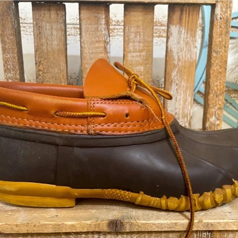 Cabelas Duck Boots Men 10 brown leather steel shank rubber Boots Worn ONCE!